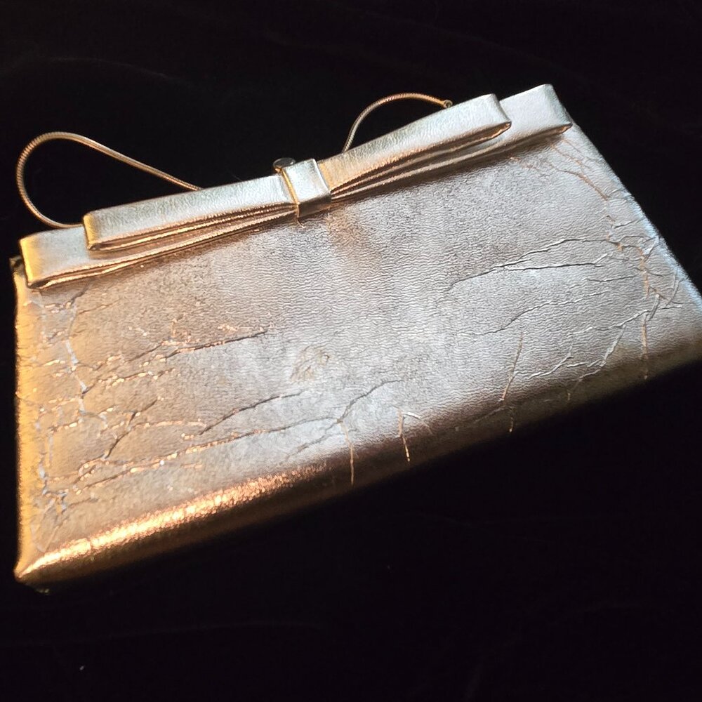 VINTAGE 1940 ELEGANT HARRY LEVINE SILVER w BOW EVENING PURSE/CLUTCH #2160